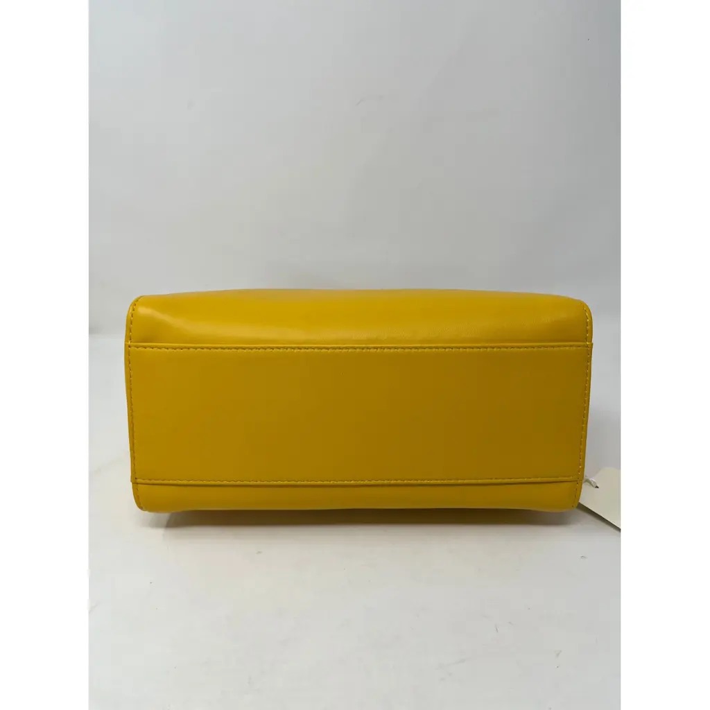 borsa-a-mano-fendi-peekaboo-giallo-pelle-35192638-6_2 borsa-a-mano-fendi-peekaboo-giallo-pelle-35192638-6_2