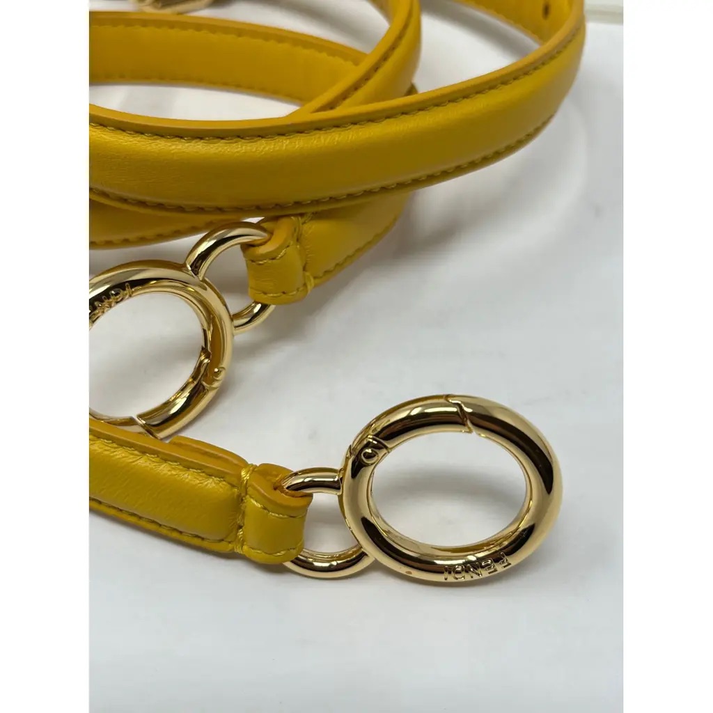 borsa-a-mano-fendi-peekaboo-giallo-pelle-35192638-9_2 borsa-a-mano-fendi-peekaboo-giallo-pelle-35192638-9_2